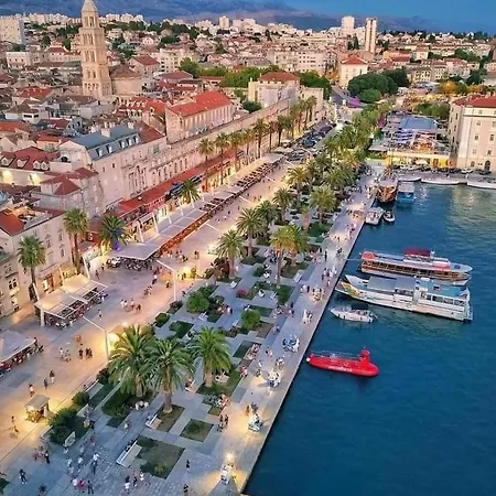 Appartamento Dvosobni U Blizini Centra Grada Spalato